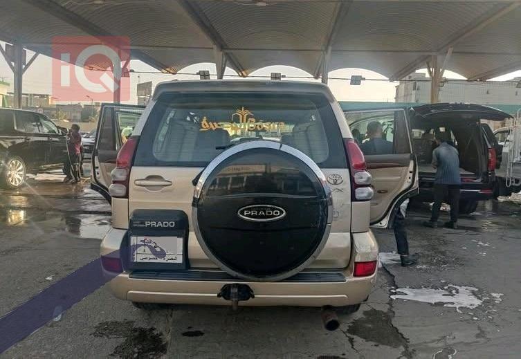 تۆیۆتا لاندكروزر پرادۆ